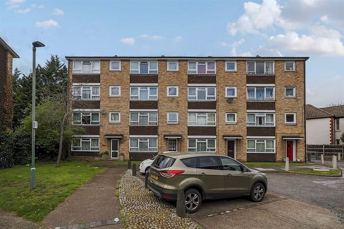 4 Bedroom Flat To Rent In Penrhyn Gardens, Penrhyn Road, Kingston Upon Thames, KT1