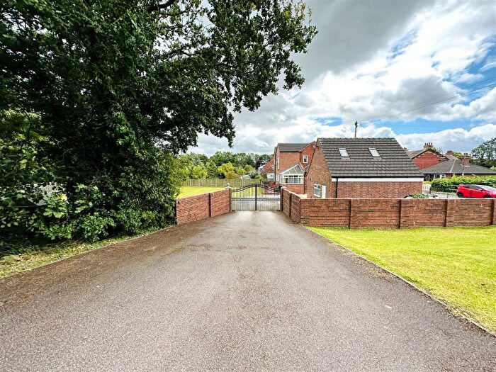 4 Bedroom Detached House For Sale In Templar Close, Whitley, Goole, DN14