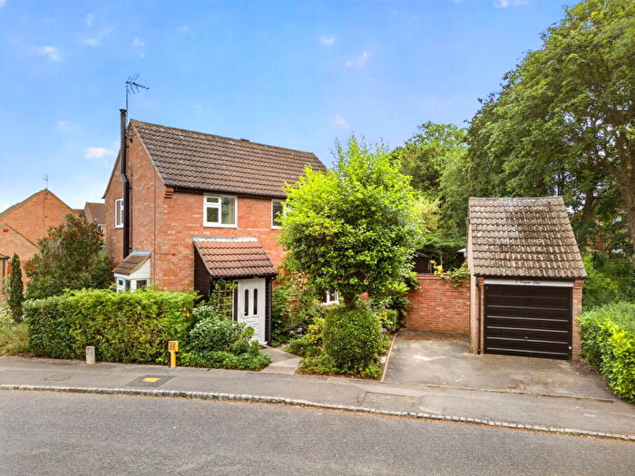 3 Bedroom Detached House For Sale In Coppin Lane, Bradwell, Milton Keynes, MK13