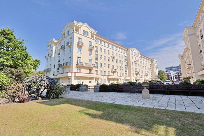 4 Bedroom Flat For Sale In Bath Road, Bournemouth, BH1