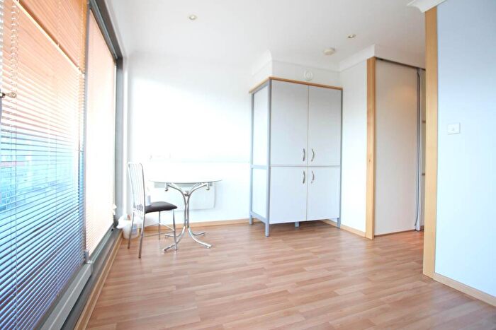 1 Bedroom Apartment To Rent In Leylands Road, Leeds, West Yorkshire, LS2