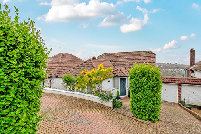 5 Bedroom Link Detached House For Sale In Millcroft, Brighton, BN1