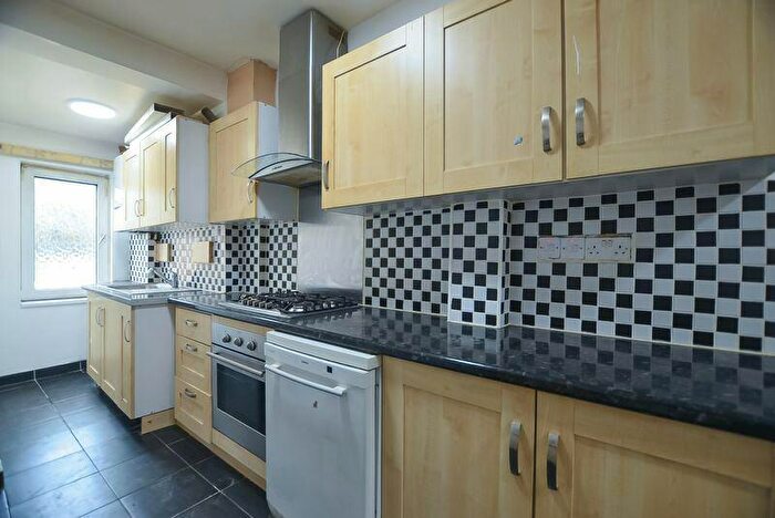 4 Bedroom Terraced House To Rent In Malam Gardens, London, E14