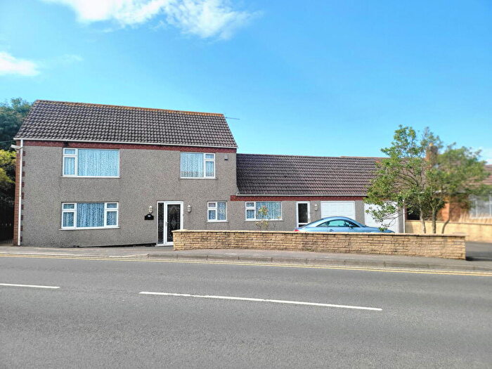 3 Bedroom Detached House For Sale In Skegness Road, Ingoldmells, Skegness, PE25