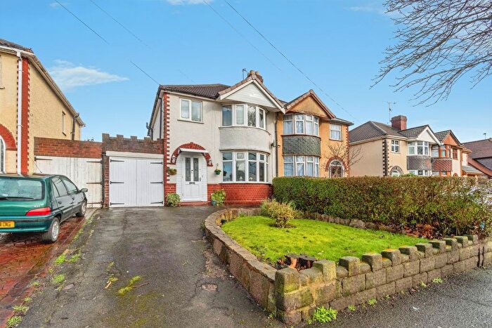3 Bedroom Semi Detached House For Sale In Darlaston Lane, Bilston, WV14