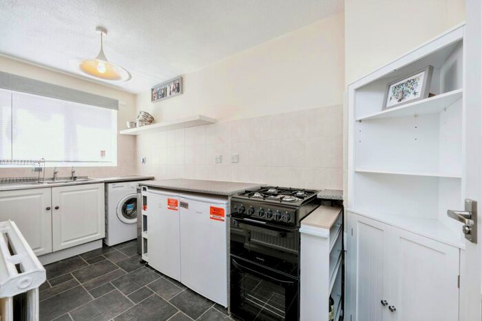 2 Bedroom Flat For Sale In Clarence Road, Leighton Buzzard, LU7