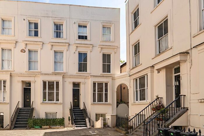 1 Bedroom Flat For Sale In Belgrave Gardens, St Johns Wood, NW8