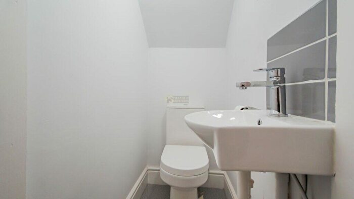 5 Bedroom Terraced House To Rent In Bournbrook Road, Selly Oak, Birmingham, B29