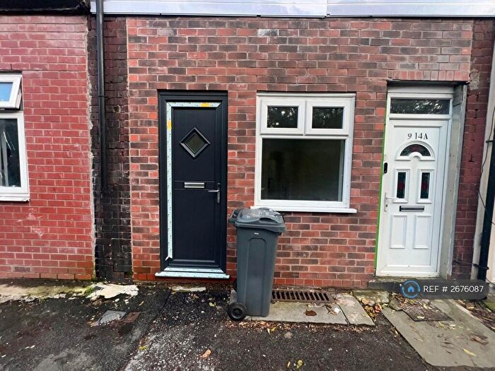 1 Bedroom Maisonette To Rent In Rochdale Road, Manchester, M9