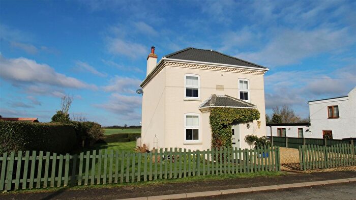 3 Bedroom Detached House For Sale In Main Street, Gedney Dyke, PE12