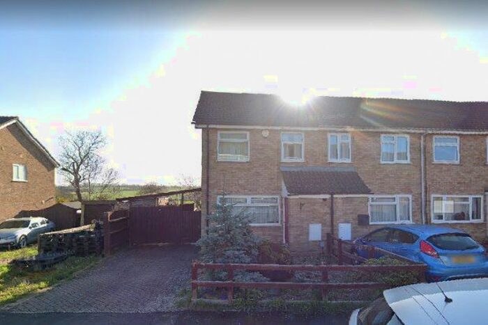 3 Bedroom Property To Rent In Evelyn Way, Wellingborough, NN29