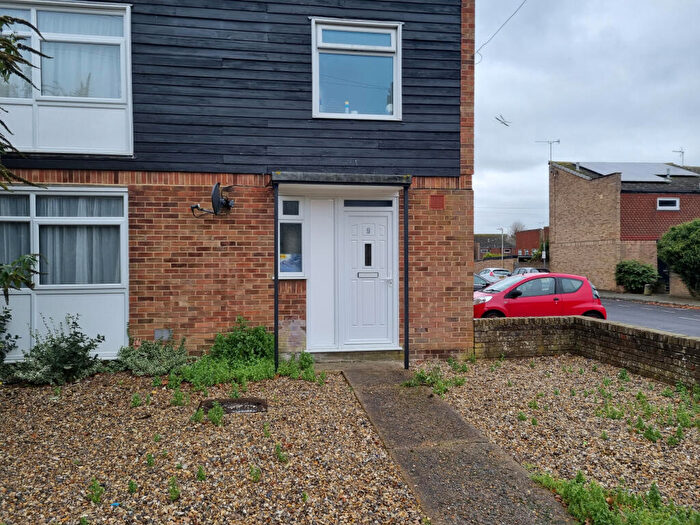 5 Bedroom House To Rent In Brymore Road, Canterbury, CT1