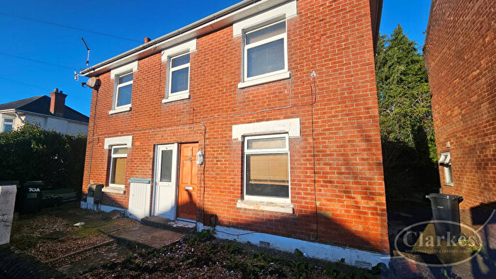 3 Bedroom Flat To Rent In ** Stanfield Road**, Winton, Dorset, BH9