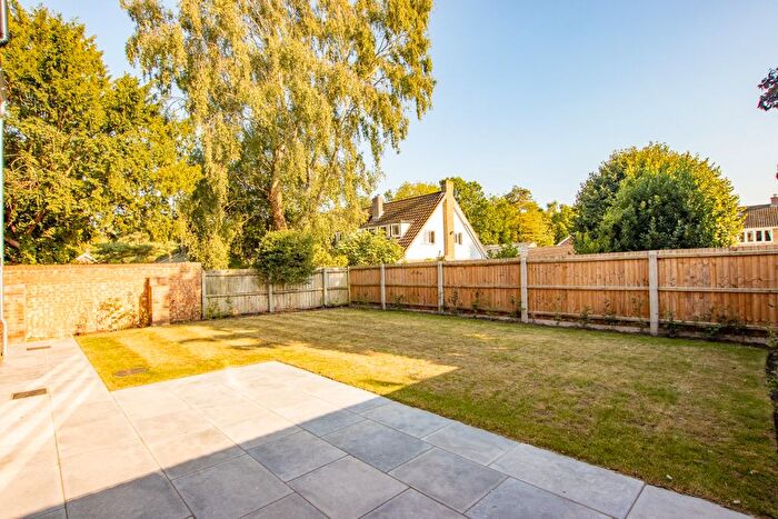 4 Bedroom Detached House For Sale In The Sett, North Wootton, PE30