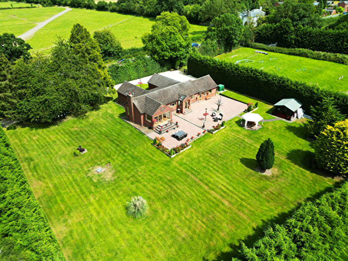 3 Bedroom Detached Bungalow For Sale In West Haddon Road, Northampton, NN6