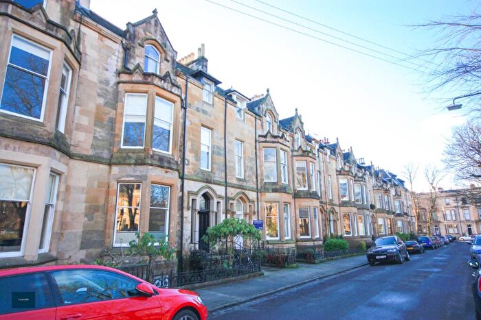 2 Bedroom Flat To Rent In Flat / Westbourne Gardens Glasgow, G12