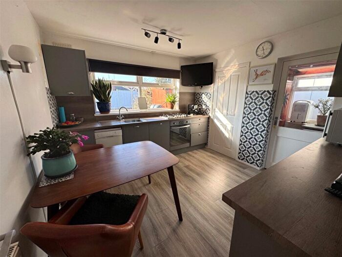 2 Bedroom Bungalow For Sale In Dorsett Road, Stourport-on-Severn, Worcestershire, DY13