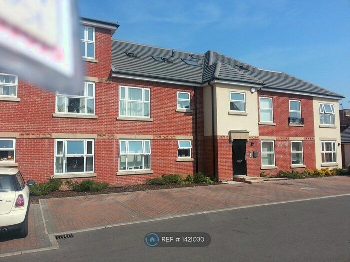 2 Bedroom Flat To Rent In Foundry Court, Knottingley, WF11