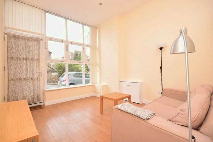 1 Bedroom Studio To Rent In Viewforth Terrace, Edinburgh, Bruntsfield, EH10
