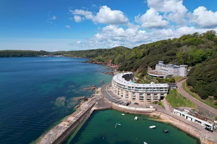 2 Bedroom Apartment For Sale In Rame Peninsula, Cornwall, PL10