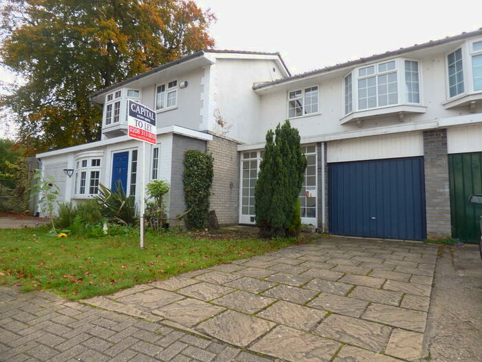 3 Bedroom Terraced House To Rent In Ravens Close, Bromley, BR2