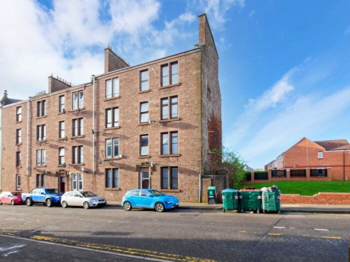 1 Bedroom Flat To Rent In Graham Street, Dundee, DD4