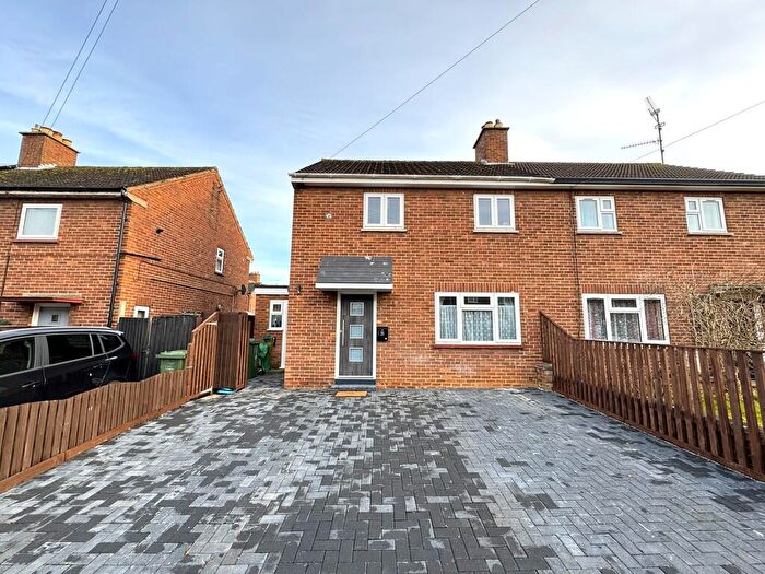 3 Bedroom Semi Detached House For Sale In Gaywood - Renovated Bedroom House Close To Schools, PE30