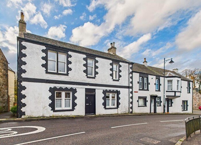 3 Bedroom Flat For Sale In The Square, Torphichen, EH48