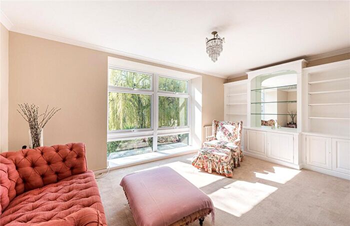 3 Bedroom Terraced House For Sale In Sancroft Street, London, SE11