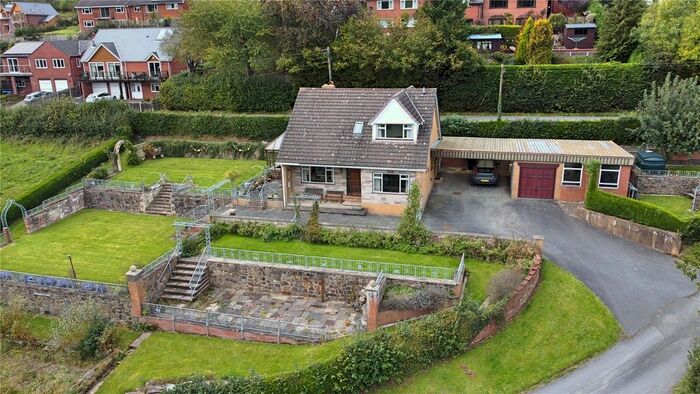 4 Bedroom Bungalow For Sale In Step A Side, Mochdre, Newtown, Powys, SY16