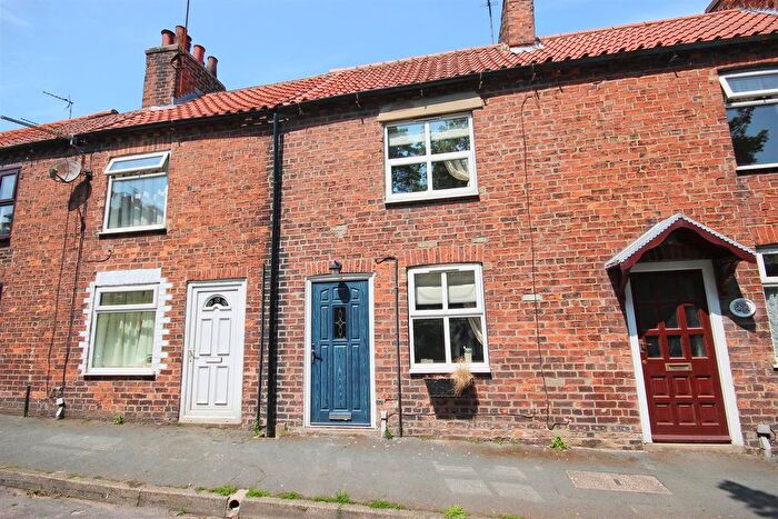 2 Bedroom Terraced House For Sale In Seaside Road, Aldbrough, HU11