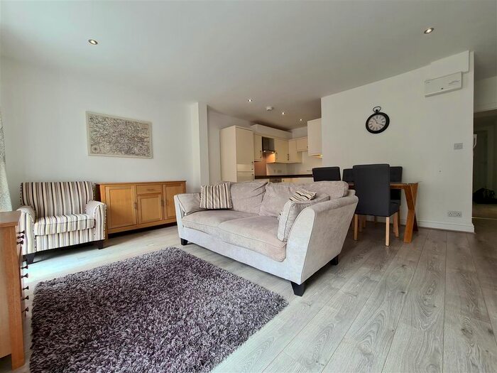 1 Bedroom Flat To Rent In Lantern Court, High Street, Ely, CB7