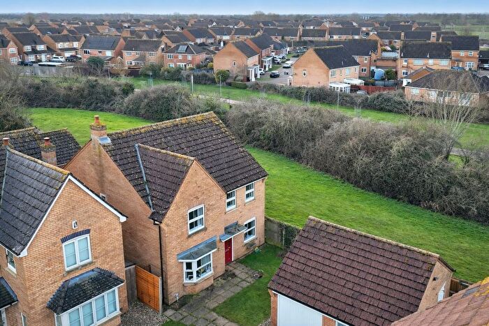 4 Bedroom Detached House For Sale In Brooks Close, Wootton, Northampton, NN4