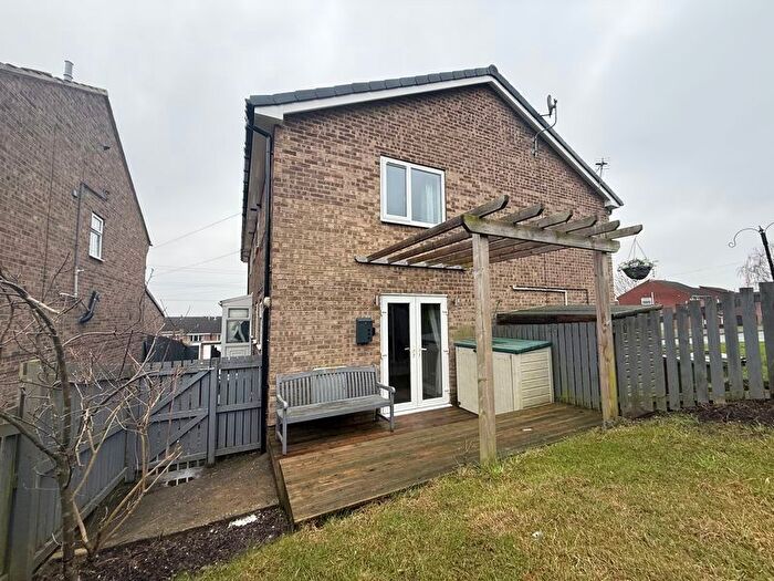 1 Bedroom Terraced House To Rent In Shelley Walk, Stanley, WF3