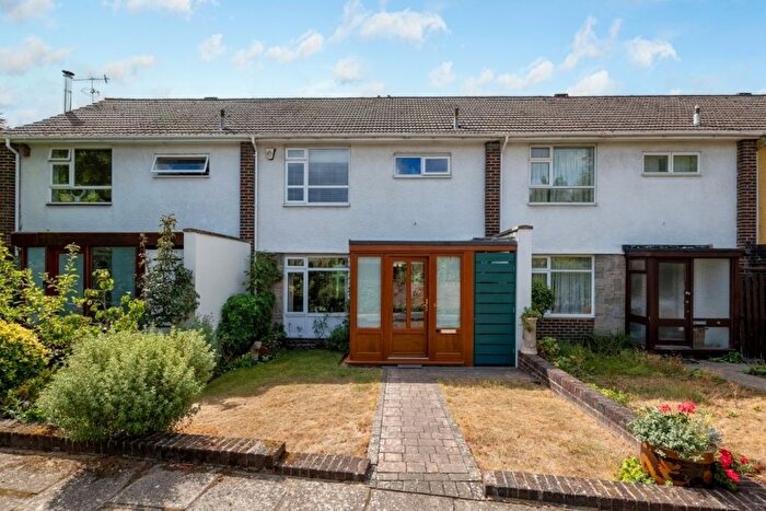 3 Bedroom Terraced House For Sale In Hanover Close, Kew, Richmond, Surrey, TW9