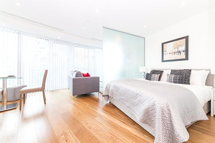 Apartment To Rent In Arena Tower, Crossharbour Plaza, London, E14