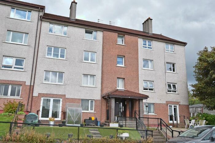 3 Bedroom Flat To Rent In Langside Street, Faifley, West Dunbartonshire, G81