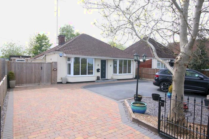 2 Bedroom Detached Bungalow For Sale In Coventry Road, Brinklow, Warwickshire, CV23