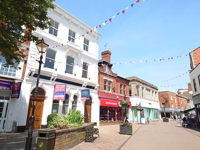 1 Bedroom Apartment To Rent In London And County Mews, OX16