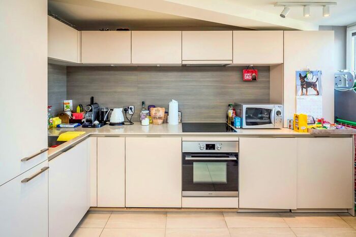 2 Bedroom Apartment To Rent In Chester, Cheshire, CH1