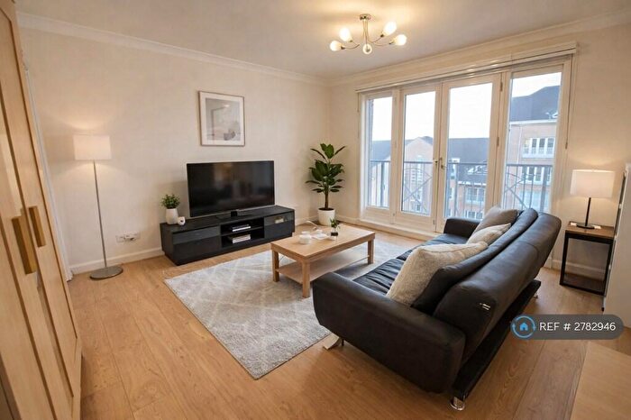 1 Bedroom Flat To Rent In Mercury Court, London, E14