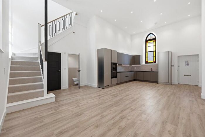 2 Bedroom Terraced House For Sale In Hall Street, Chelmsford, CM2