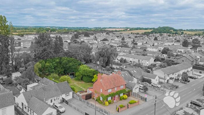 5 Bedroom Detached House For Sale In Swan Lane, Runwell, SS11