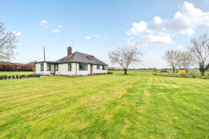 3 Bedroom Bungalow To Rent In The Sands, Woodborough, Pewsey, SN9