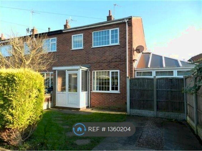 3 Bedroom Terraced House To Rent In Parkstone Avenue, Rainworth, Mansfield, NG21