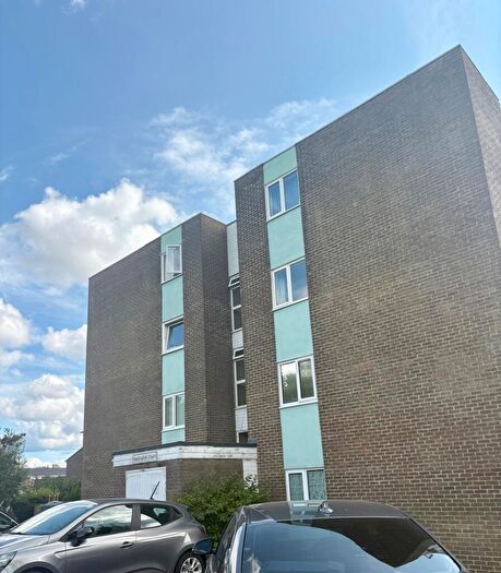 2 Bedroom Flat To Rent In Wallington Court, Killingworth, NE12