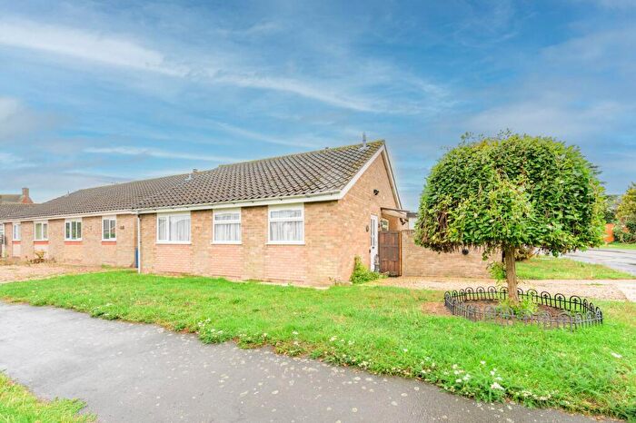 3 Bedroom Detached Bungalow For Sale In Beech Way, Dickleburgh, IP21