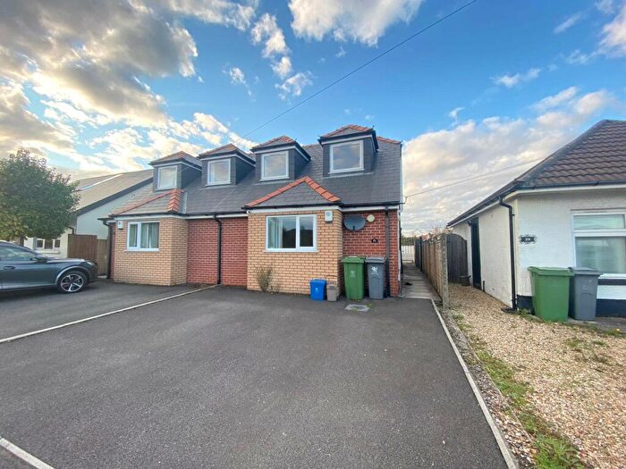 3 Bedroom Property To Rent In Greenfield Road, Heath, CF14