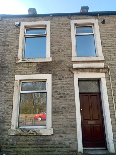 2 Bedroom Terraced House To Rent In Burnley Road, Padiham, Burnley, BB12