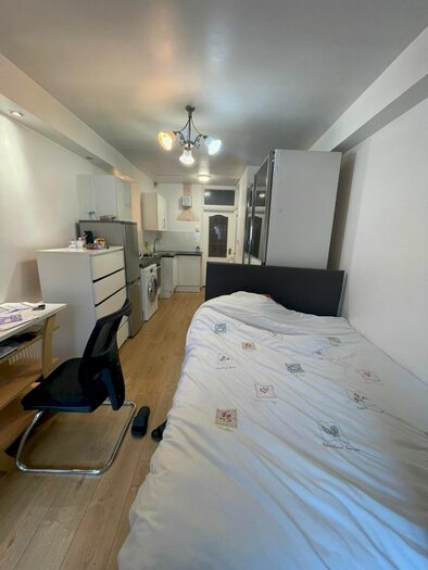 Studio To Rent In Norwood Road, Southall, UB2